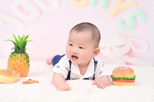 武汉宝宝几月抬头 武汉宝宝几月抬头